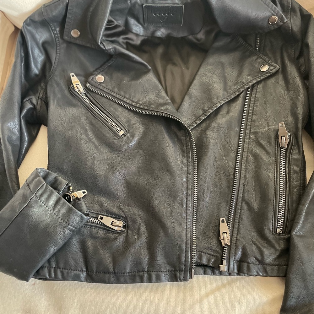 EUC Black Faux Leather Biker Jacket Blank NYC P2P:18” XS